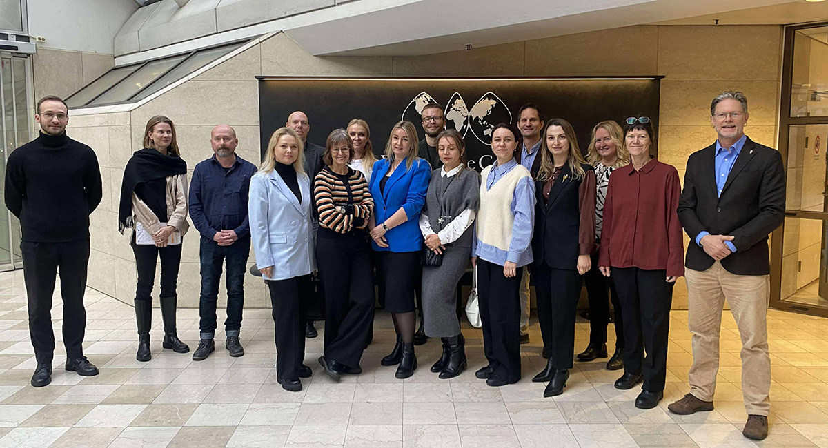 Gruppbild delegationen från Ukraina